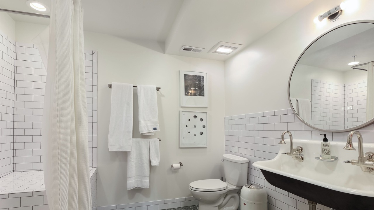 Photo of Bathroom in Newlands