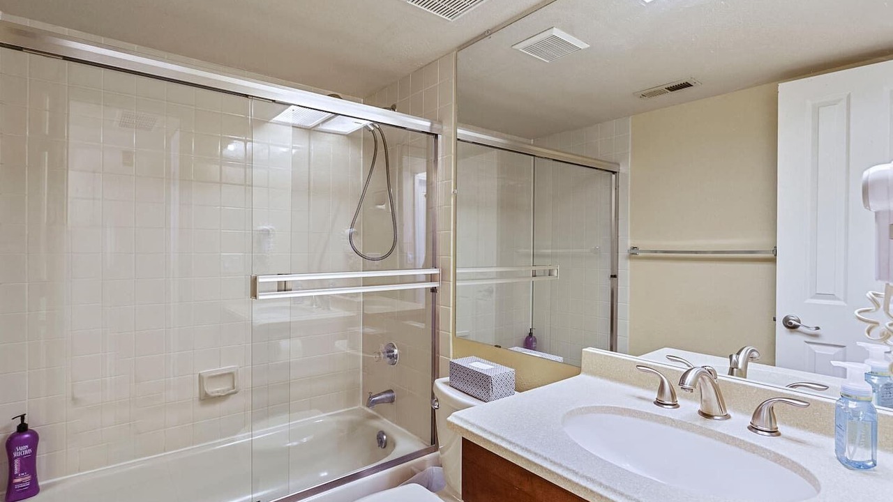 Photo of Bathroom in Englewood