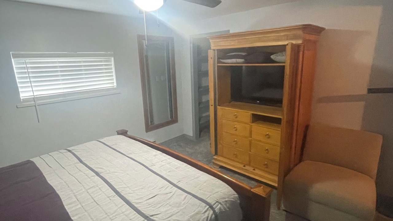 Photo of Bedroom in Lazear