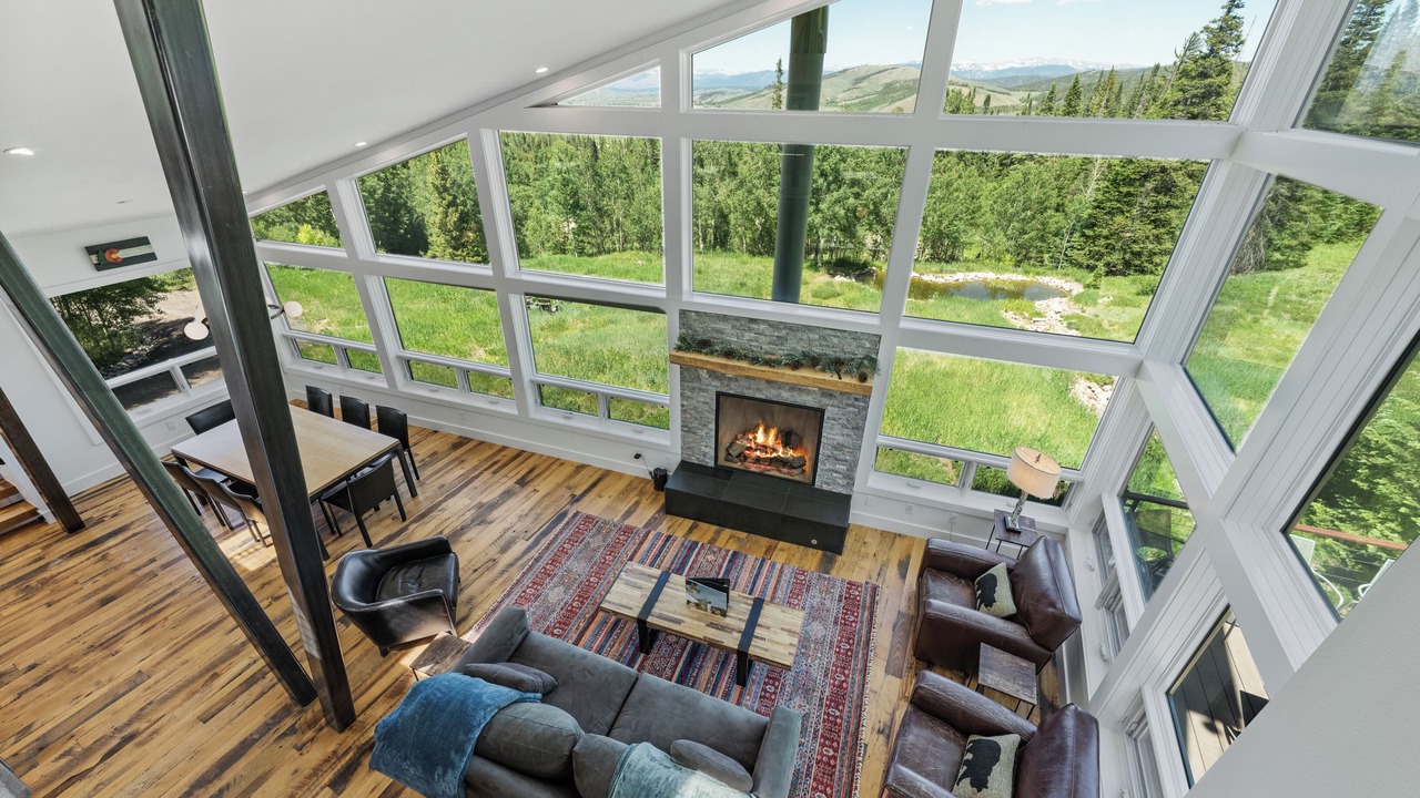 Photo of Livingroom in Homestead Hills