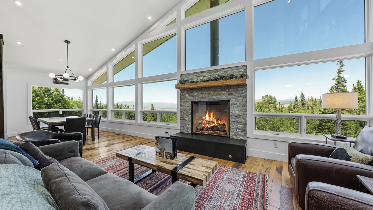Photo of Livingroom in Homestead Hills
