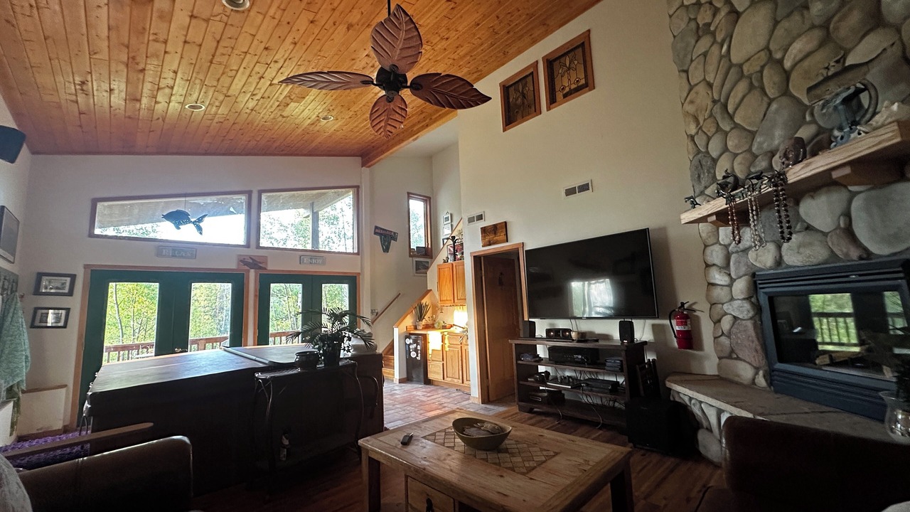 Photo of Livingroom in Fraser
