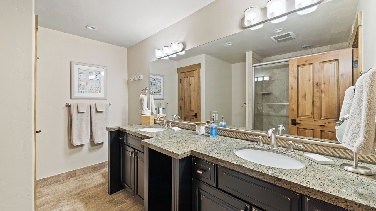 Photo of Bathroom in Eagle