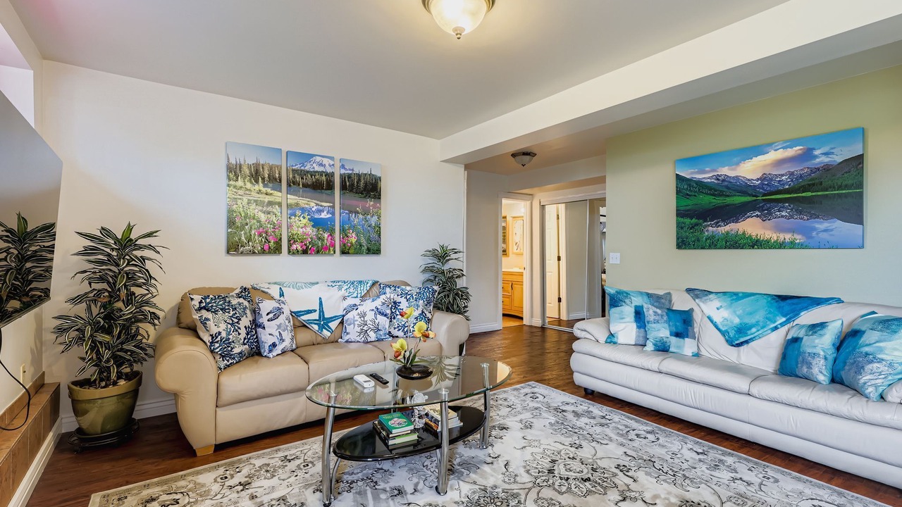 Photo of Livingroom in Lakewood