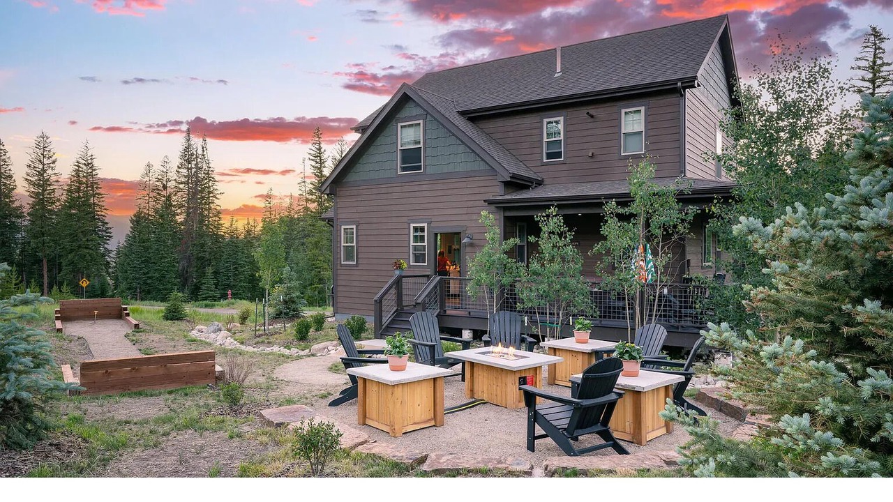 Photo of Outdoor in Rendezvous