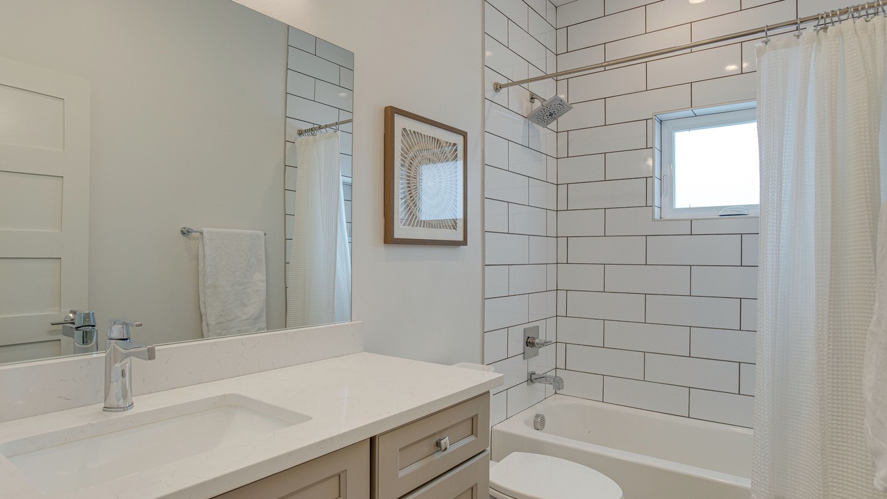 Photo of Bathroom in West Colfax