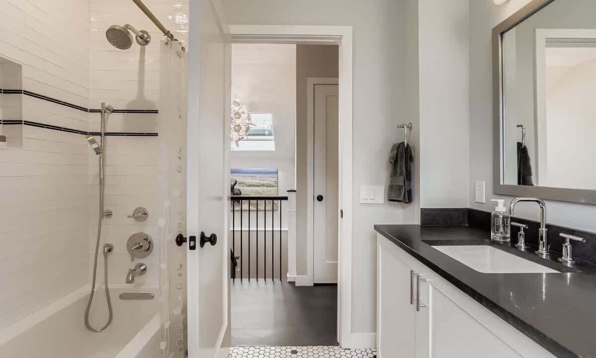 Photo of Bathroom in Newlands