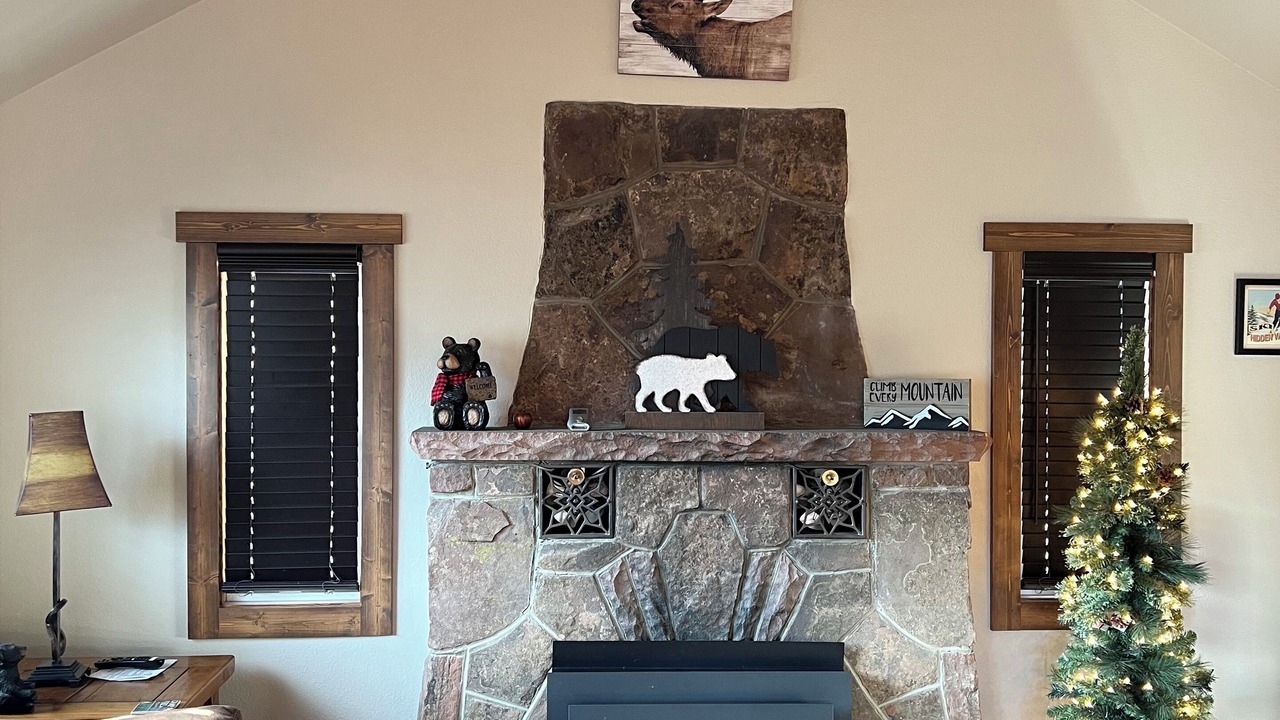 Photo of Livingroom in Estes Park