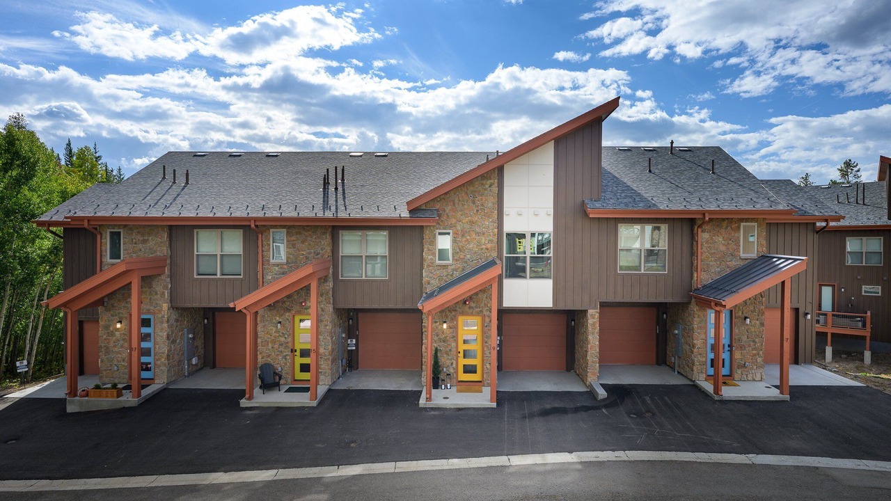 Photo of Outdoor in Rendezvous