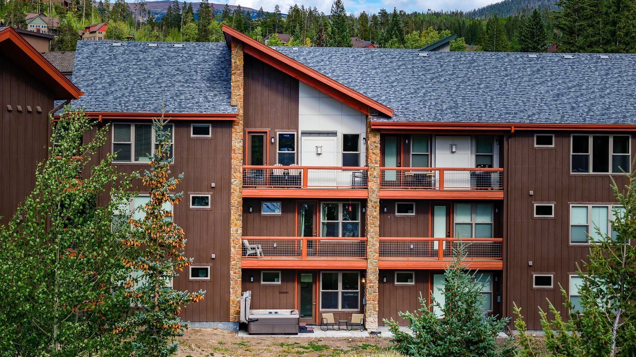 Photo of Outdoor in Rendezvous