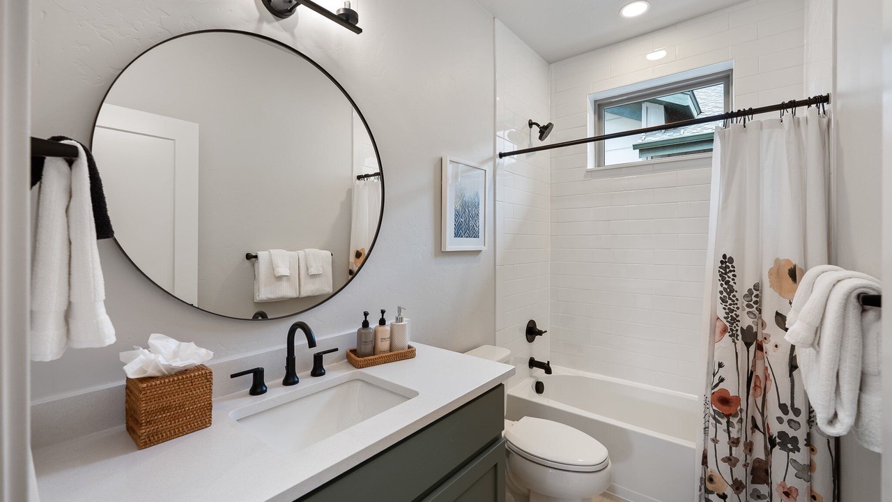 Photo of Bathroom in Rendezvous