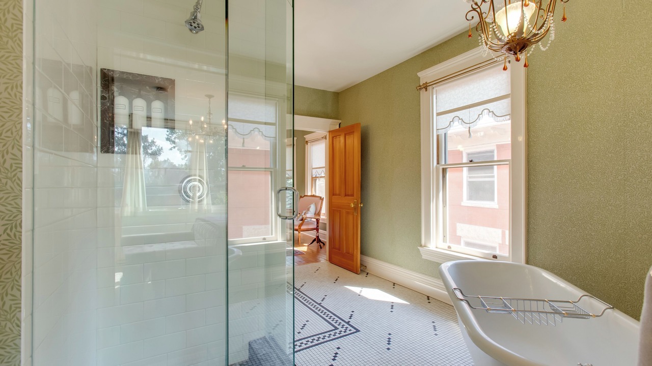 Photo of Bathroom in Cheesman Park
