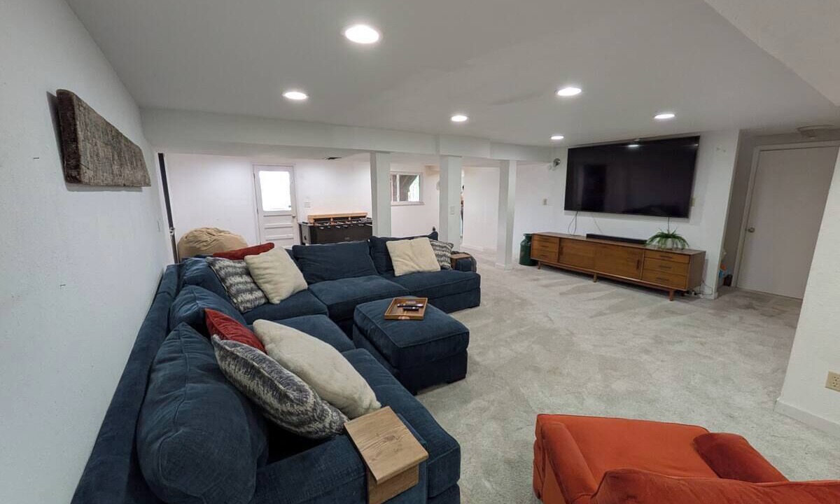Photo of Livingroom in Lakewood