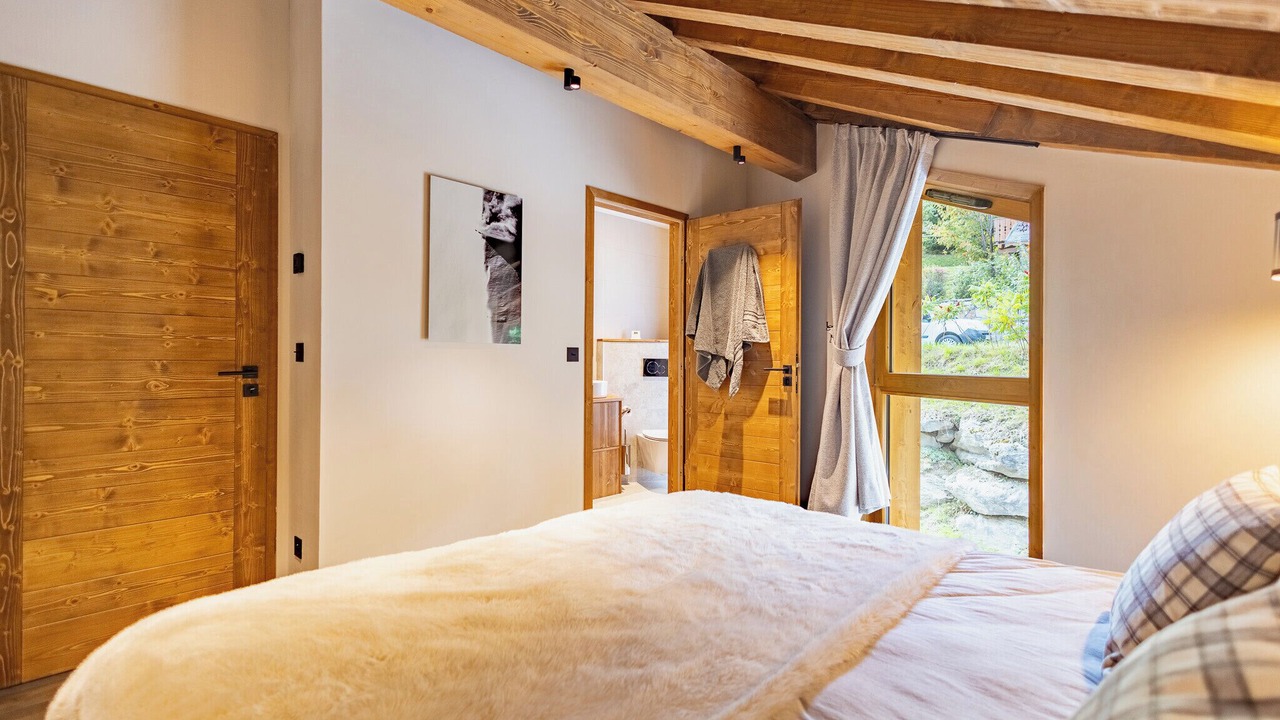 Photo of Bedroom in Les Allues