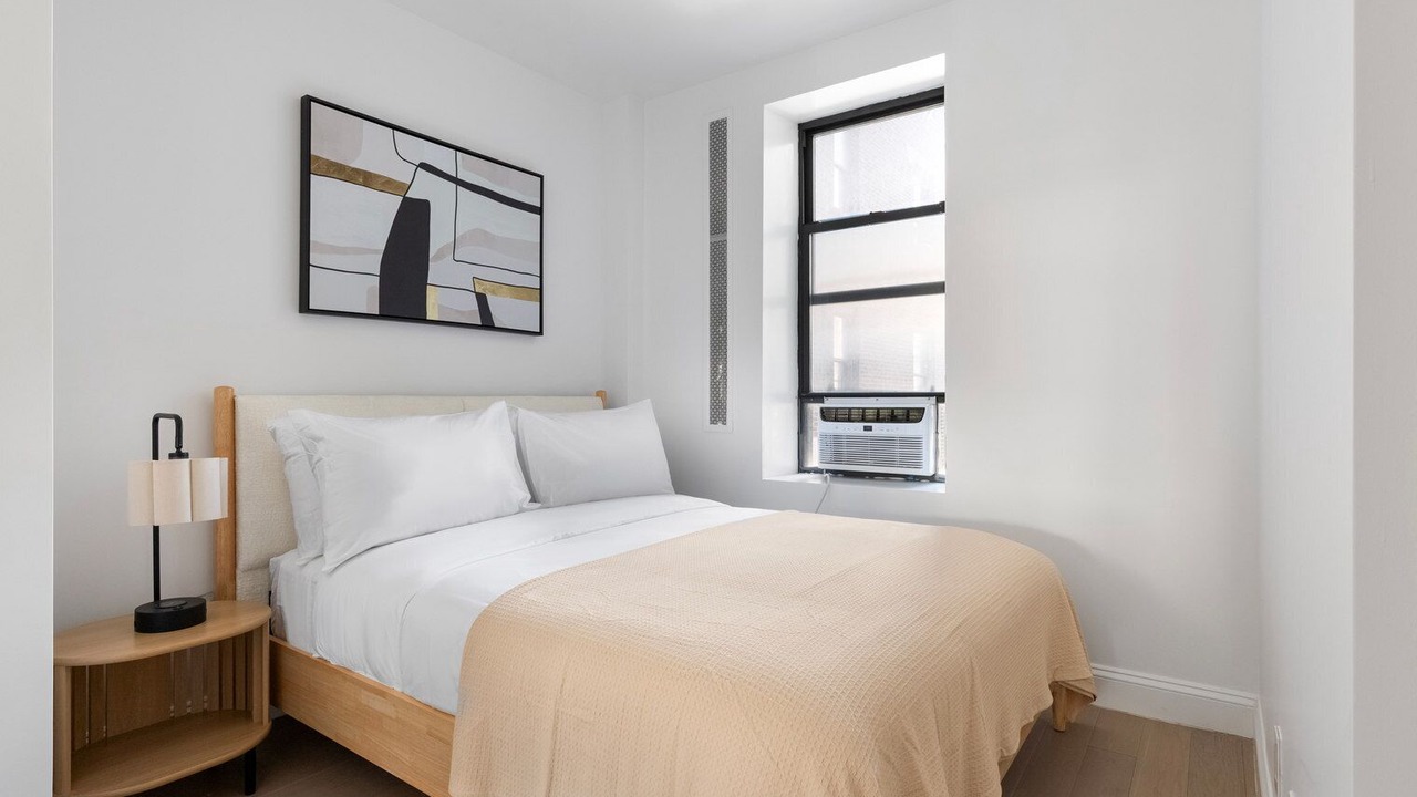 Photo of Bedroom in Bloomingdale