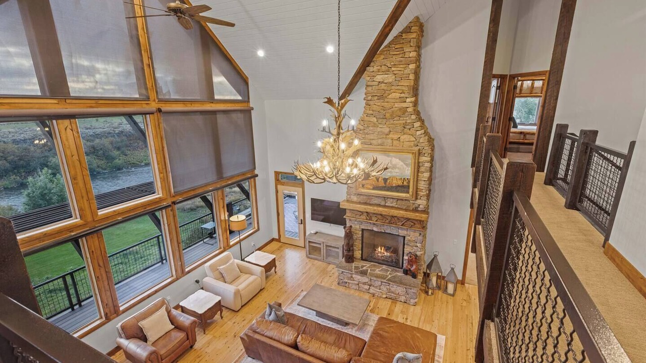 Photo of Livingroom in Ashton
