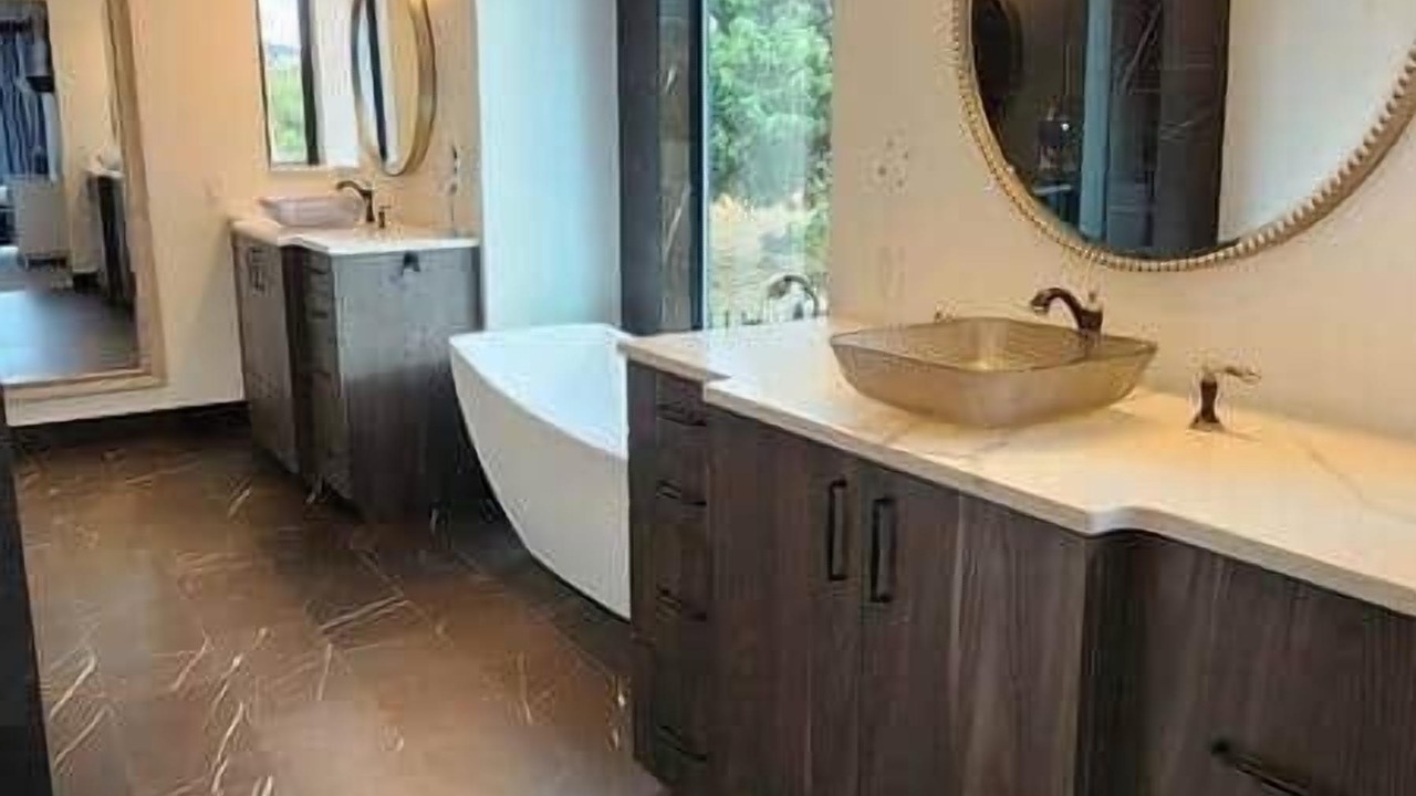 Photo of Bathroom in Larkspur