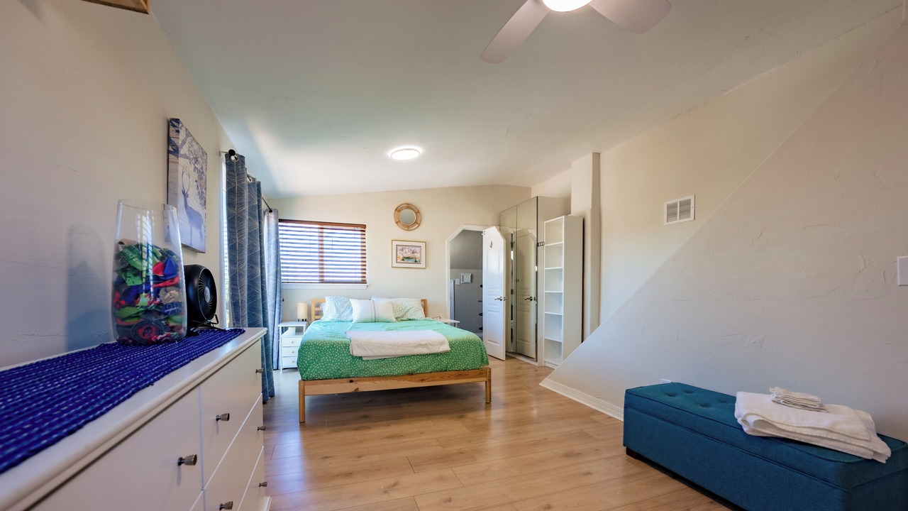 Photo of Bedroom in Villa Park
