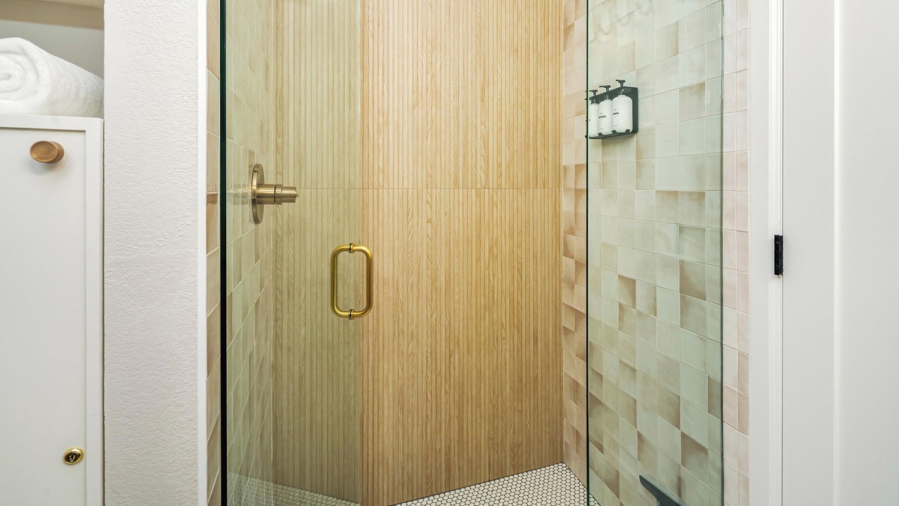 Photo of Bathroom in Stagetop
