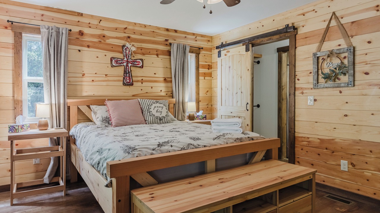 Photo of Bedroom in San Juan River Village
