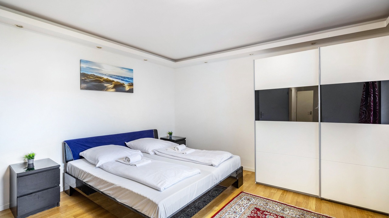 Photo of Bedroom in Ludwigsvorstadt-Kliniken