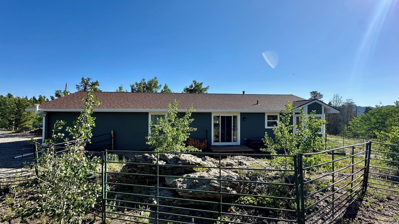 Photo of Outdoor in Black Hawk