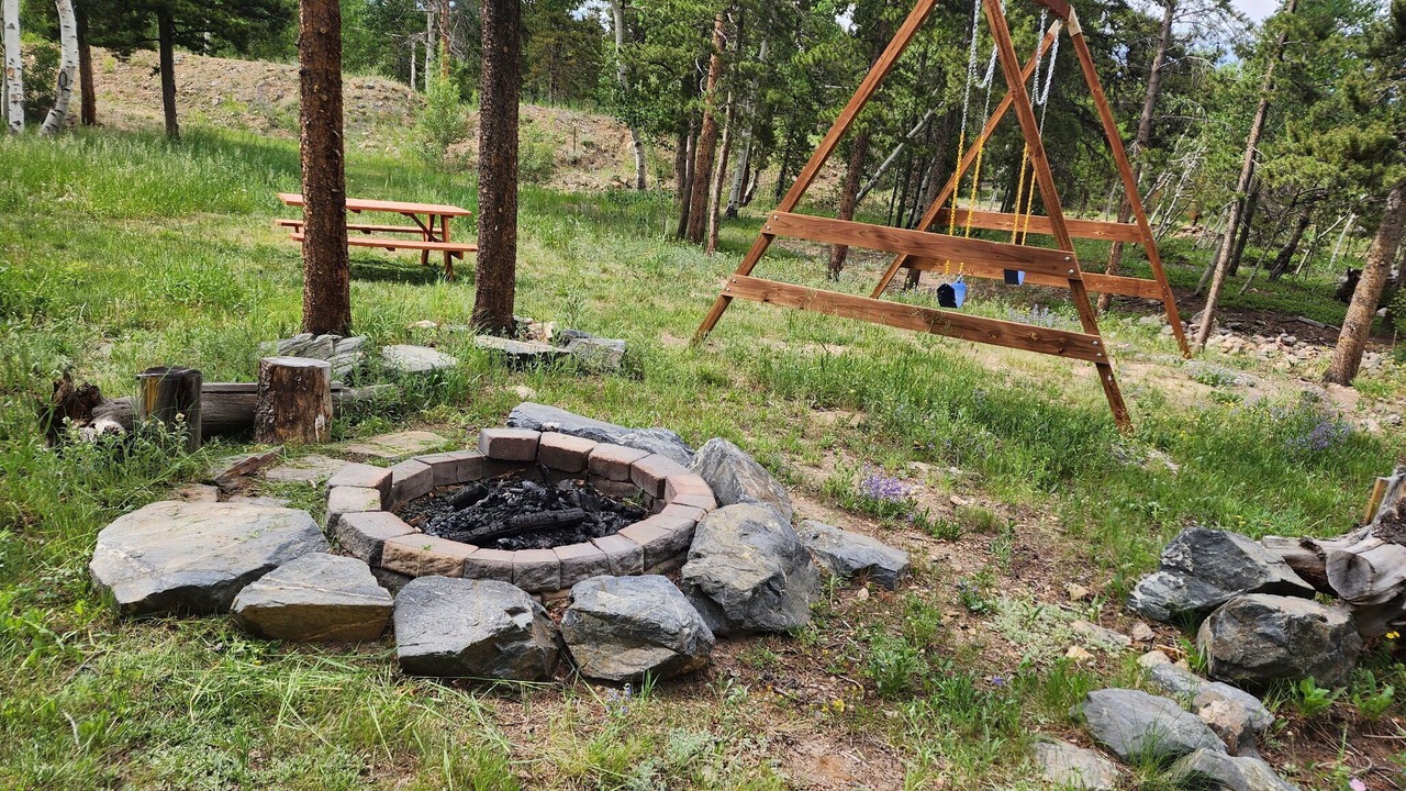 Photo of Outdoor in Black Hawk