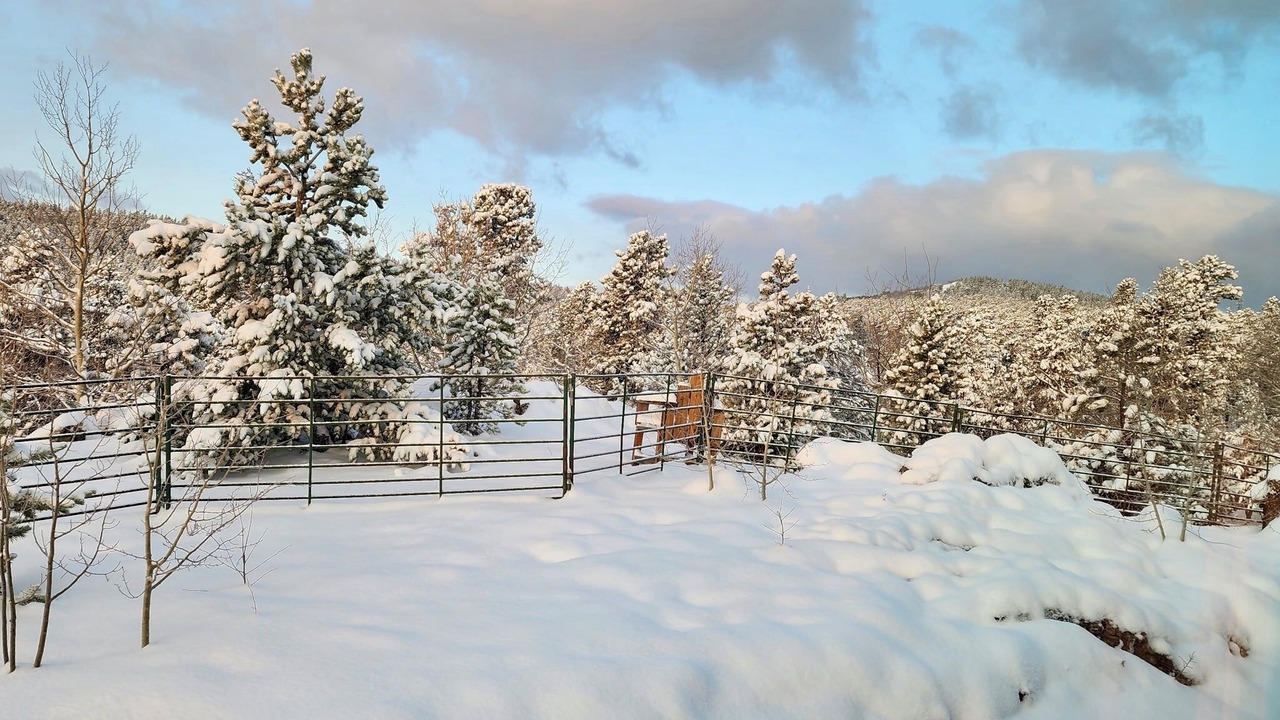 Photo of Outdoor in Black Hawk