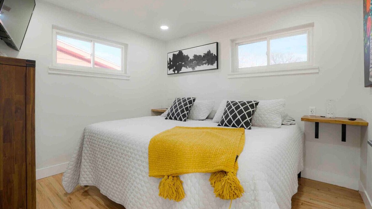 Photo of Bedroom in Aurora