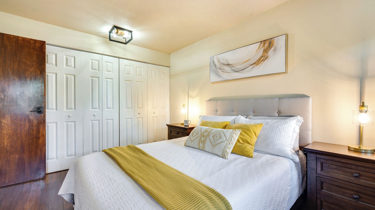 Photo of Bedroom in Glenwood Grove - North Iris