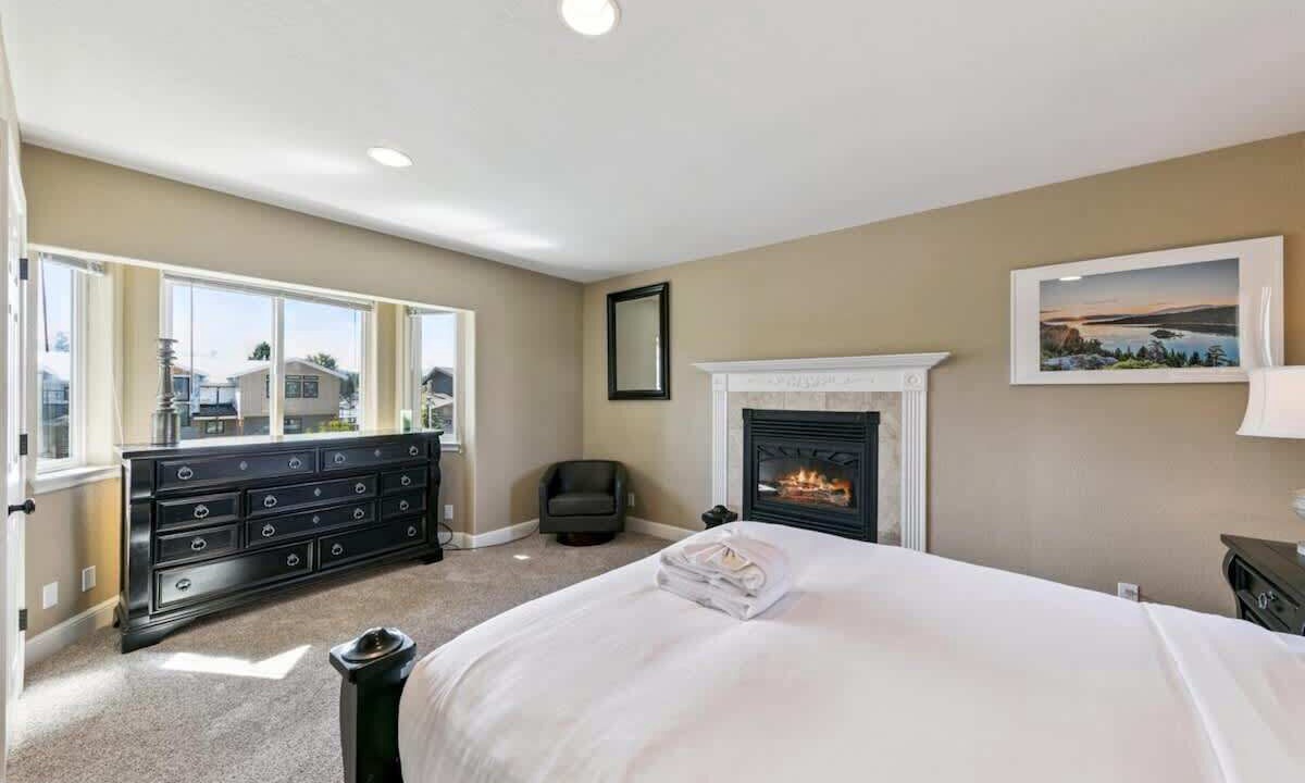 Photo of Bedroom in Tahoe Keys