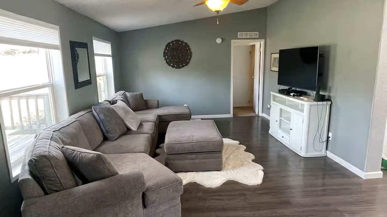 Photo of Livingroom in Larkspur