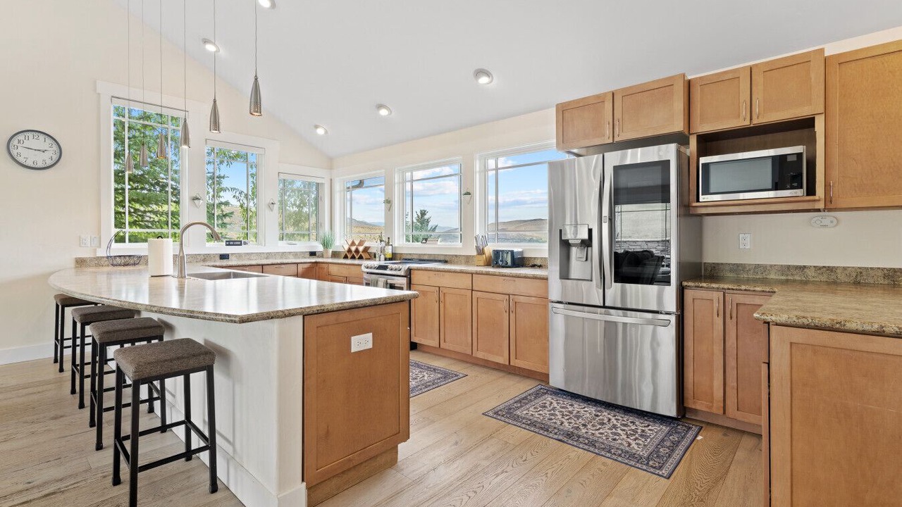 Photo of Kitchen in Edwards