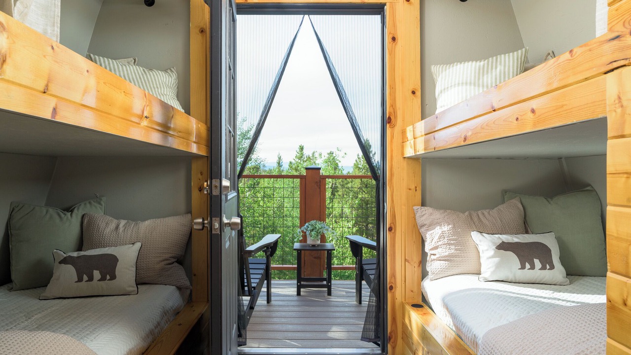 Photo of Bedroom in Twin Lakes