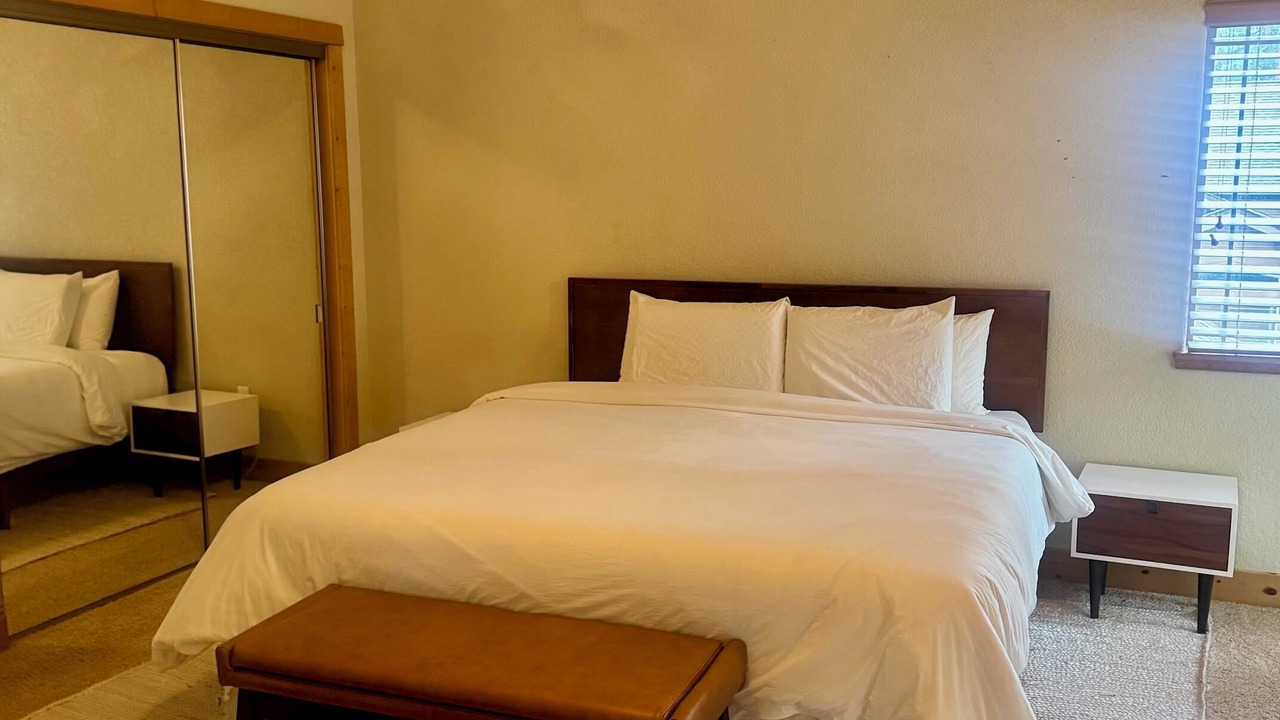 Photo of Bedroom in Tahoe Island