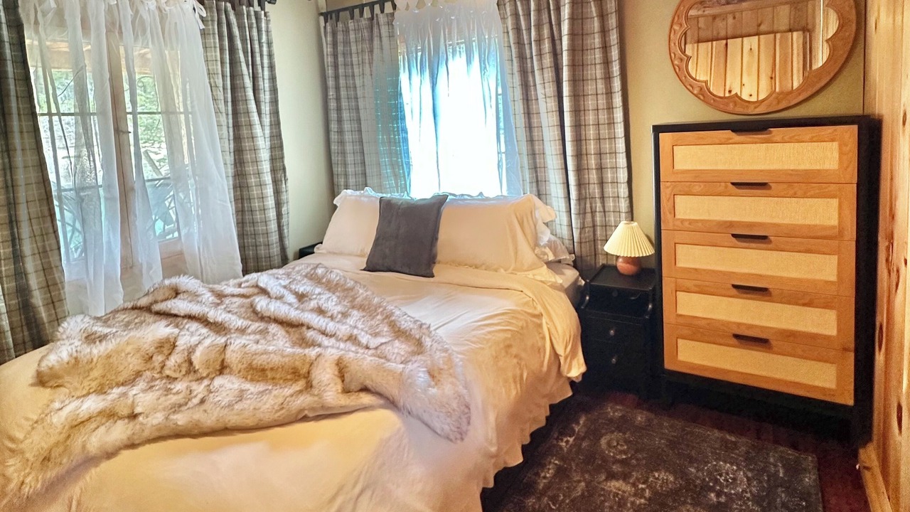 Photo of Bedroom in Allenspark