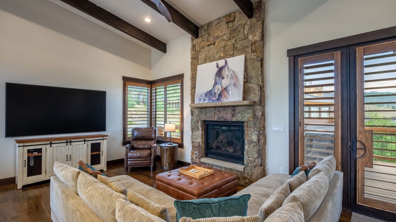 Photo of Livingroom in Silverthorne