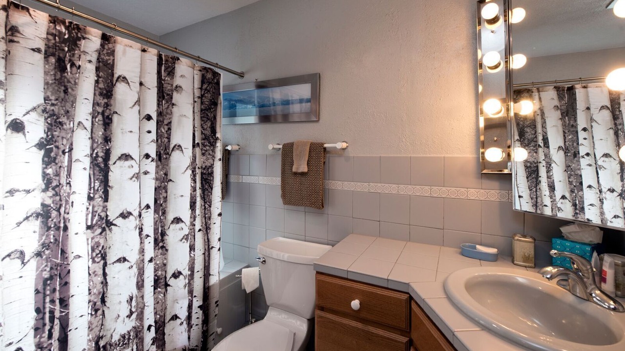 Photo of Bathroom in Baldy Mountain