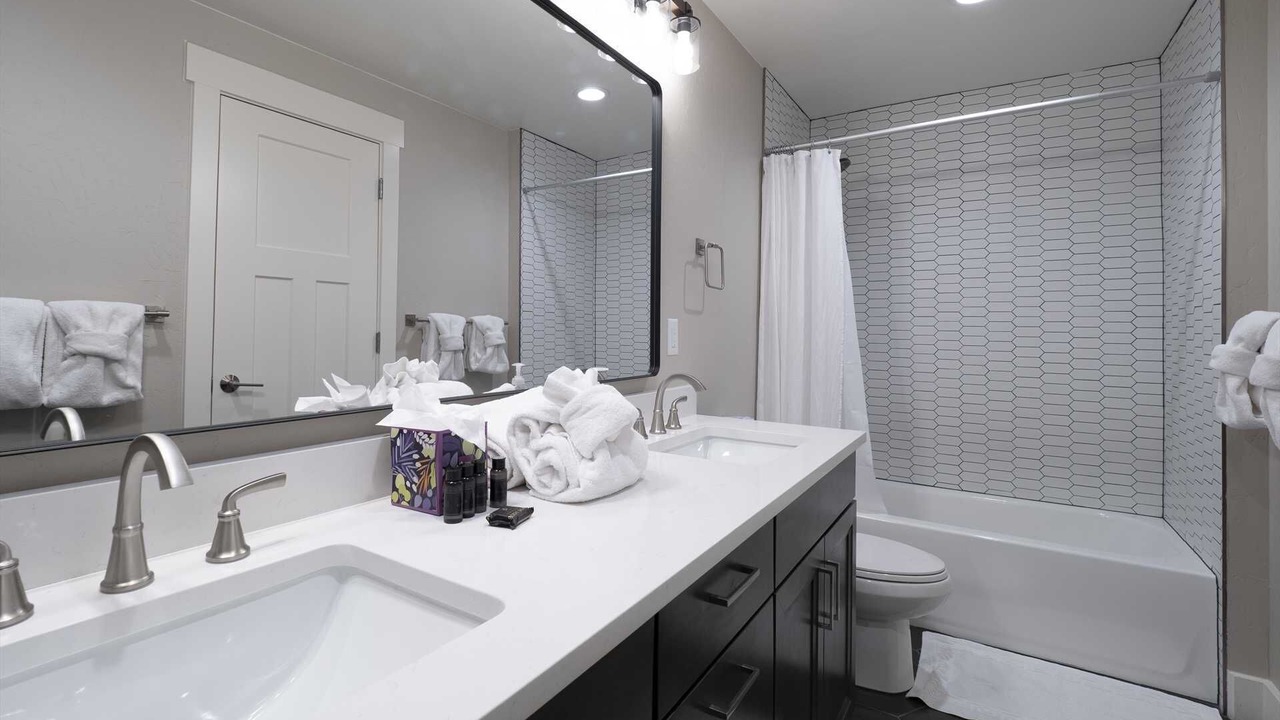 Photo of Bathroom in Grand Elk Ranch