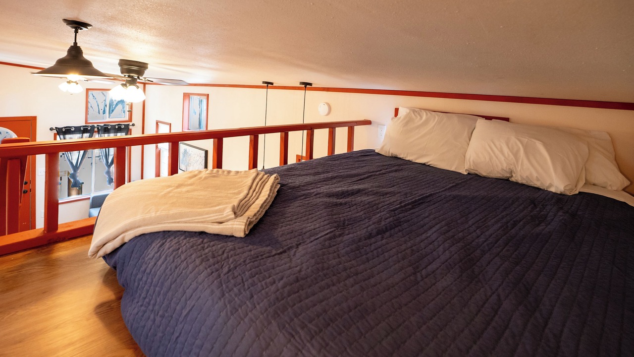 Photo of Bedroom in Lyons