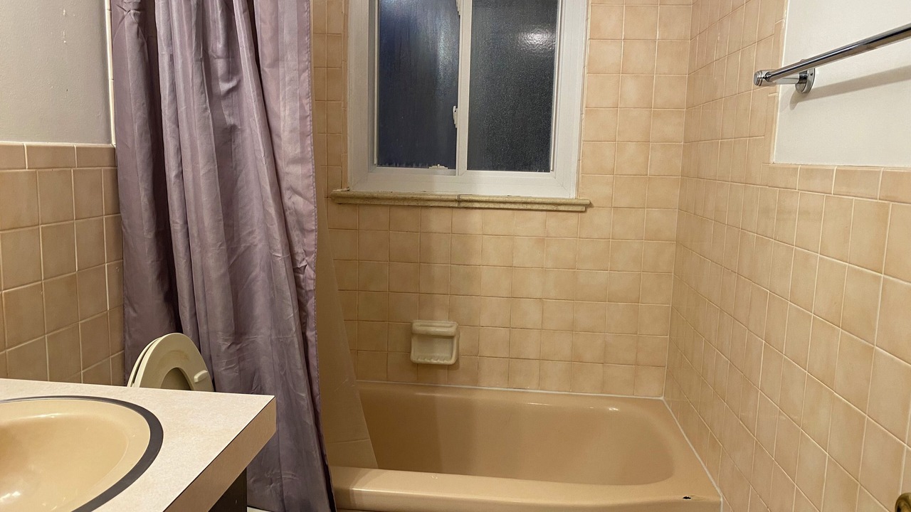 Photo of Bathroom in Jewell Heights - Hoffman Heights