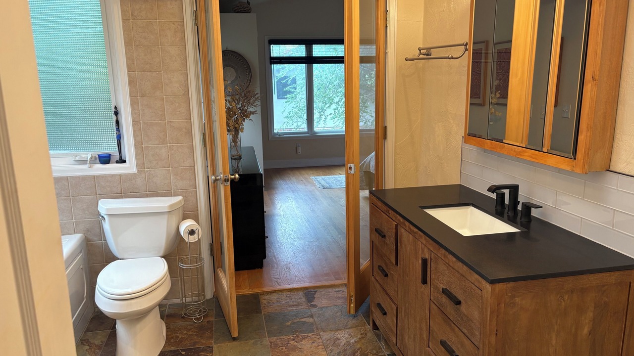 Photo of Bathroom in Newlands