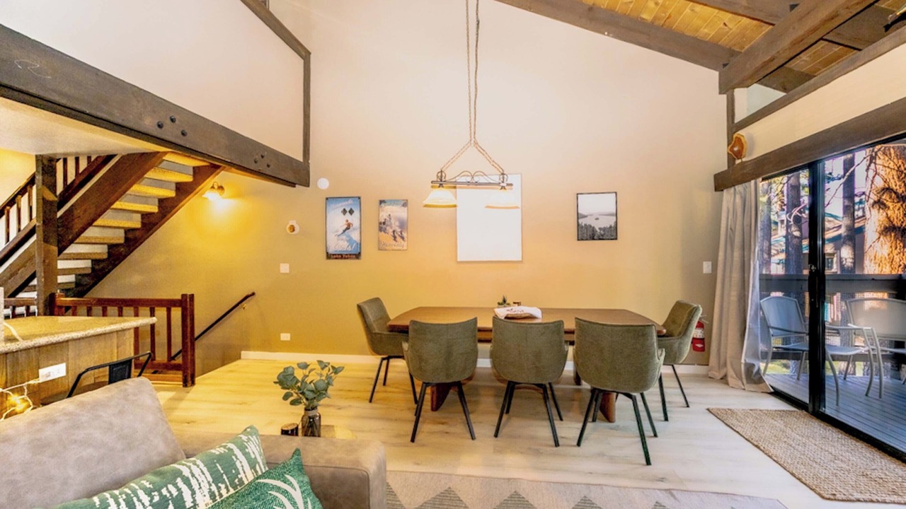 Photo of Livingroom in South Lake Tahoe