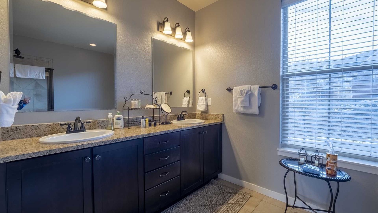 Photo of Bathroom in Silvercreek
