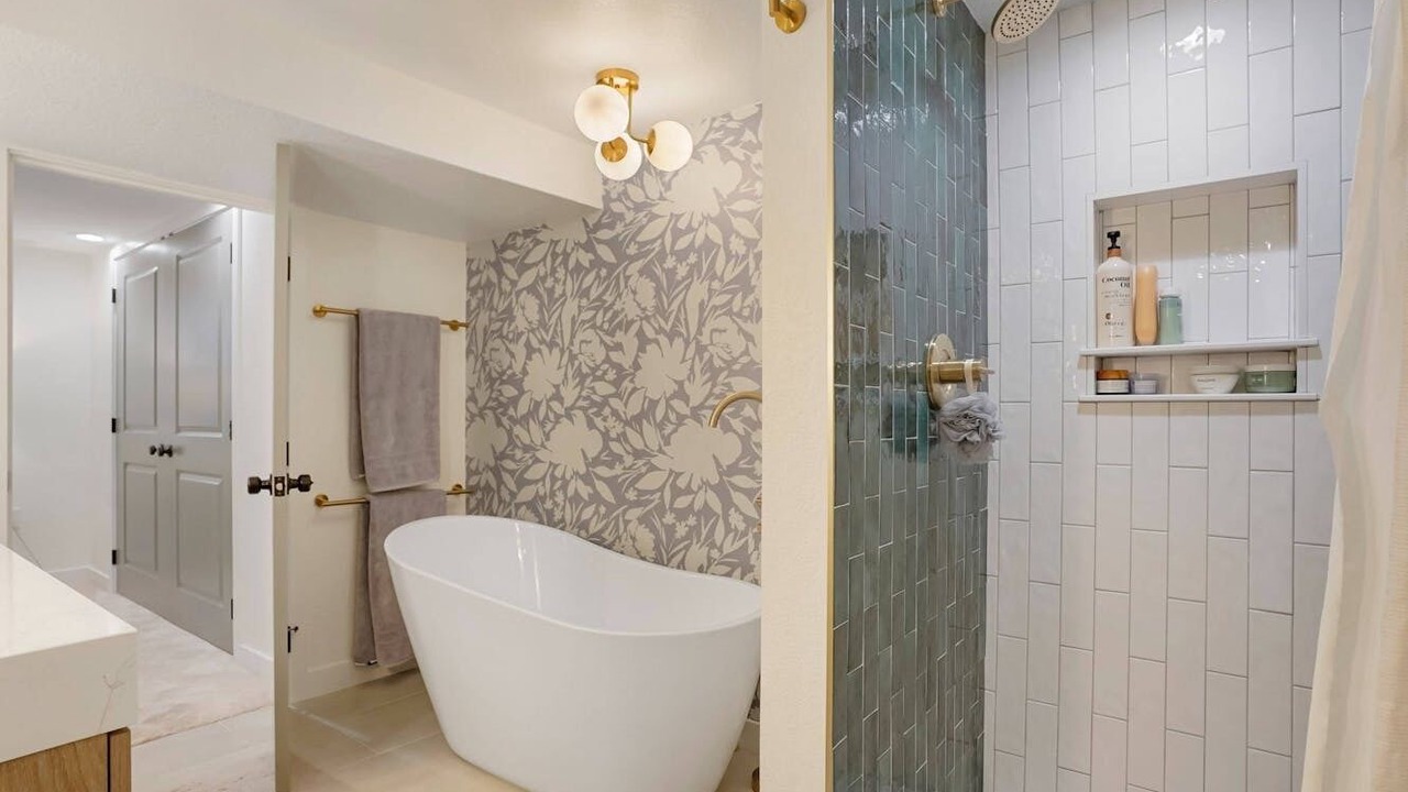 Photo of Bathroom in Sunnyside