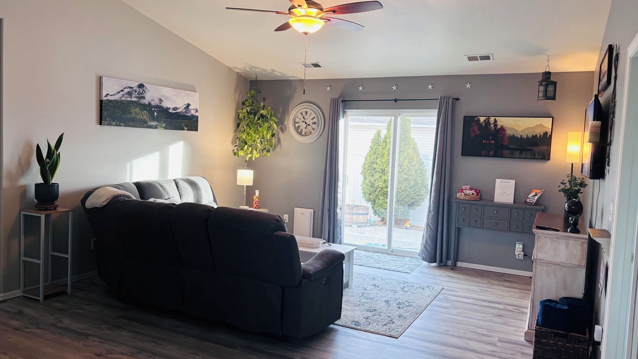Photo of Livingroom in Montrose