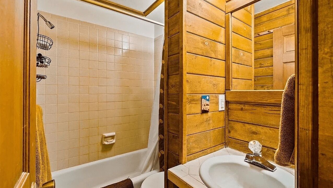 Photo of Bathroom in Blue River