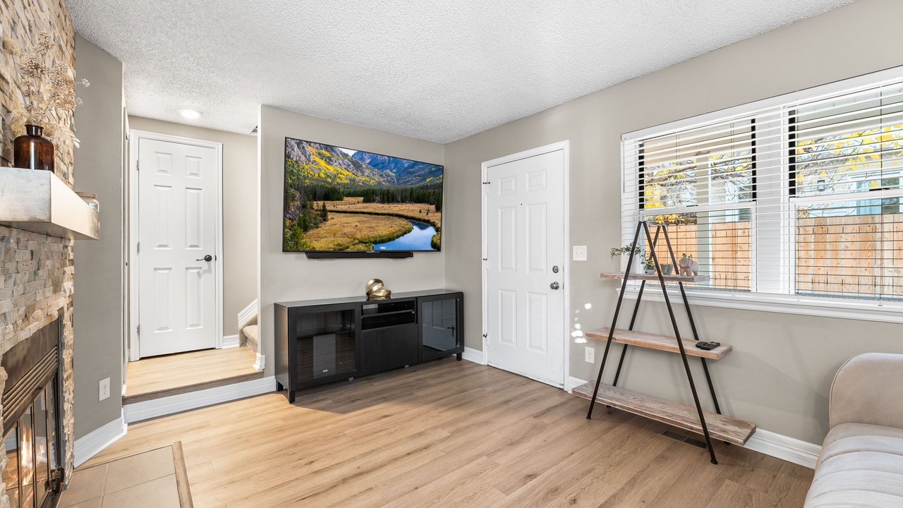 Photo of Livingroom in Tollgate Overlook