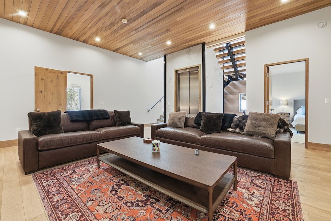 Photo of Livingroom in Intermountain