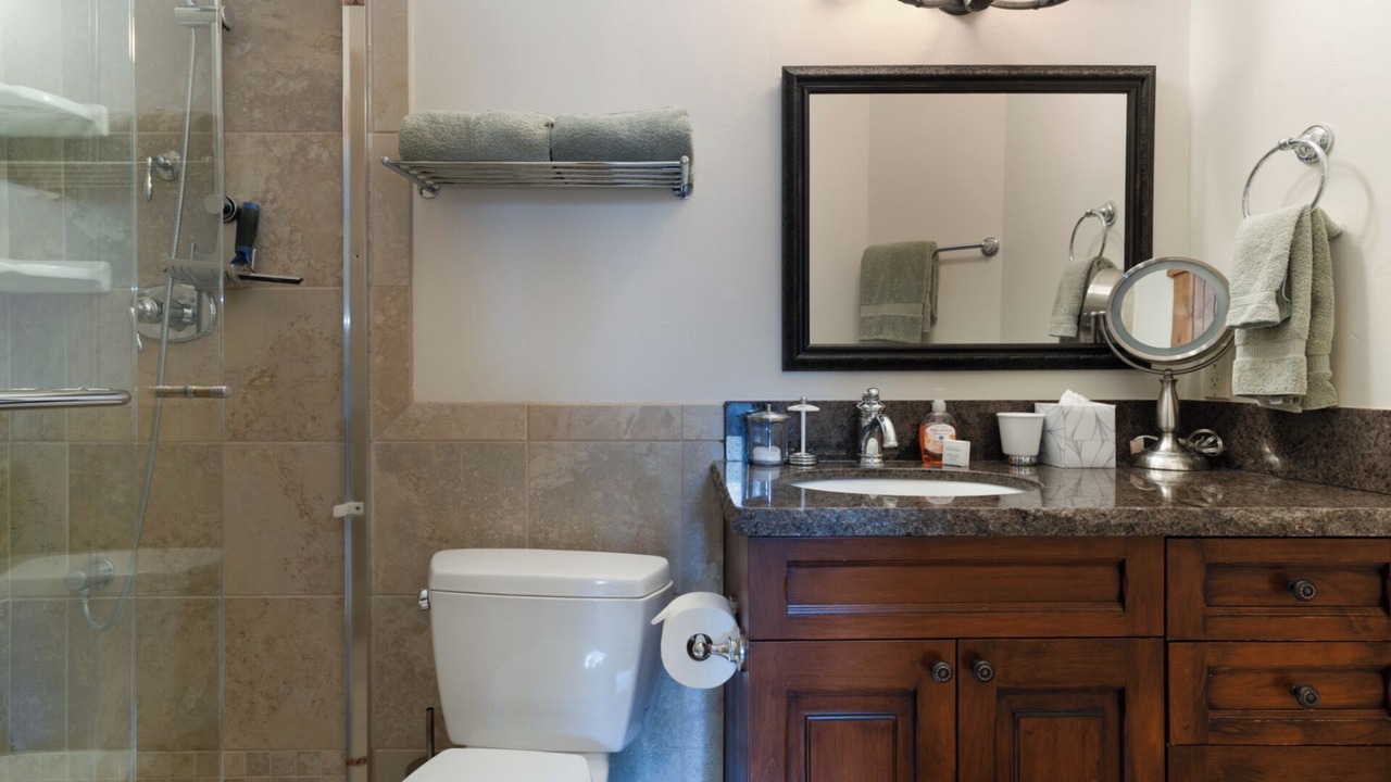 Photo of Bathroom in Highland Meadows